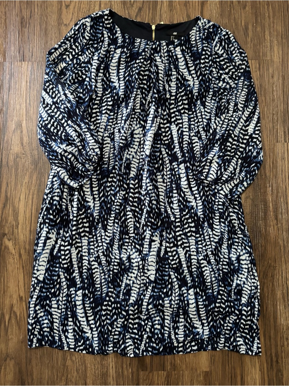 H&M Blue & White Feather Print 3/4 Sleeve Shift Dress Size 6